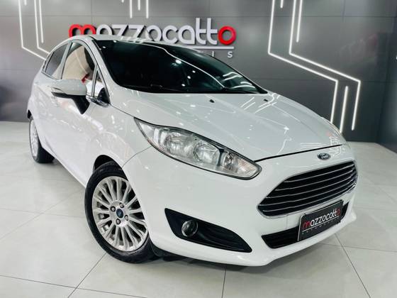 FORD FIESTA 1.6 TITANIUM PLUS SEDAN 16V FLEX 4P POWERSHIFT FORD FIESTA 1.6 TITANIUM PLUS SEDAN 16V FLEX 4P POWERSHIFT